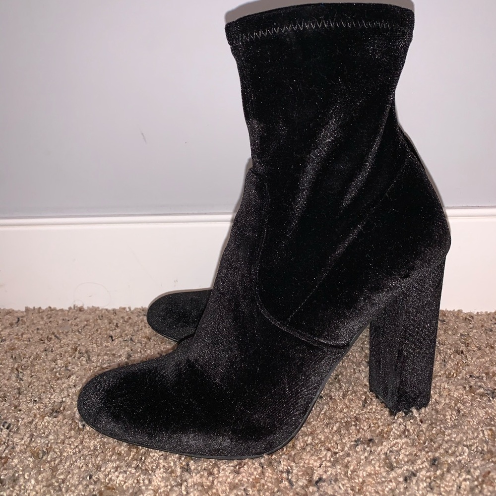 Steve Madden Black Booties